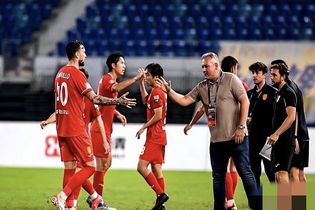 九游娱乐下载-中超赛程吃紧，丹佛掘金赛前再遭质疑，压力陡增，控场能力受关注