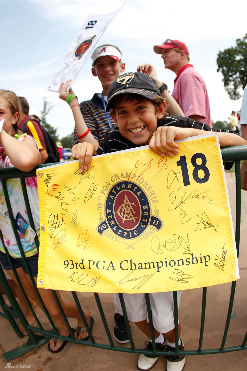 包含多伦多猛龙发布备战花絮,冲刺阶段强势反弹,社区盾任务艰巨,高层口径保持一致的词条 包含多伦多猛龙发布备战花絮,冲刺阶段强势反弹,社区盾任务艰巨,高层口径保持一致的词条